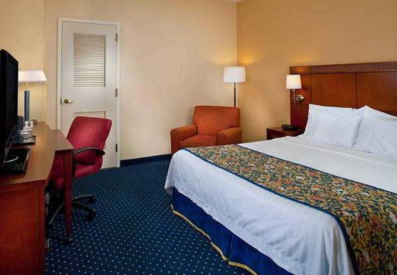 Courtyard By Marriott New Orleans Downtown Near The French Quarter Hotel Phòng bức ảnh