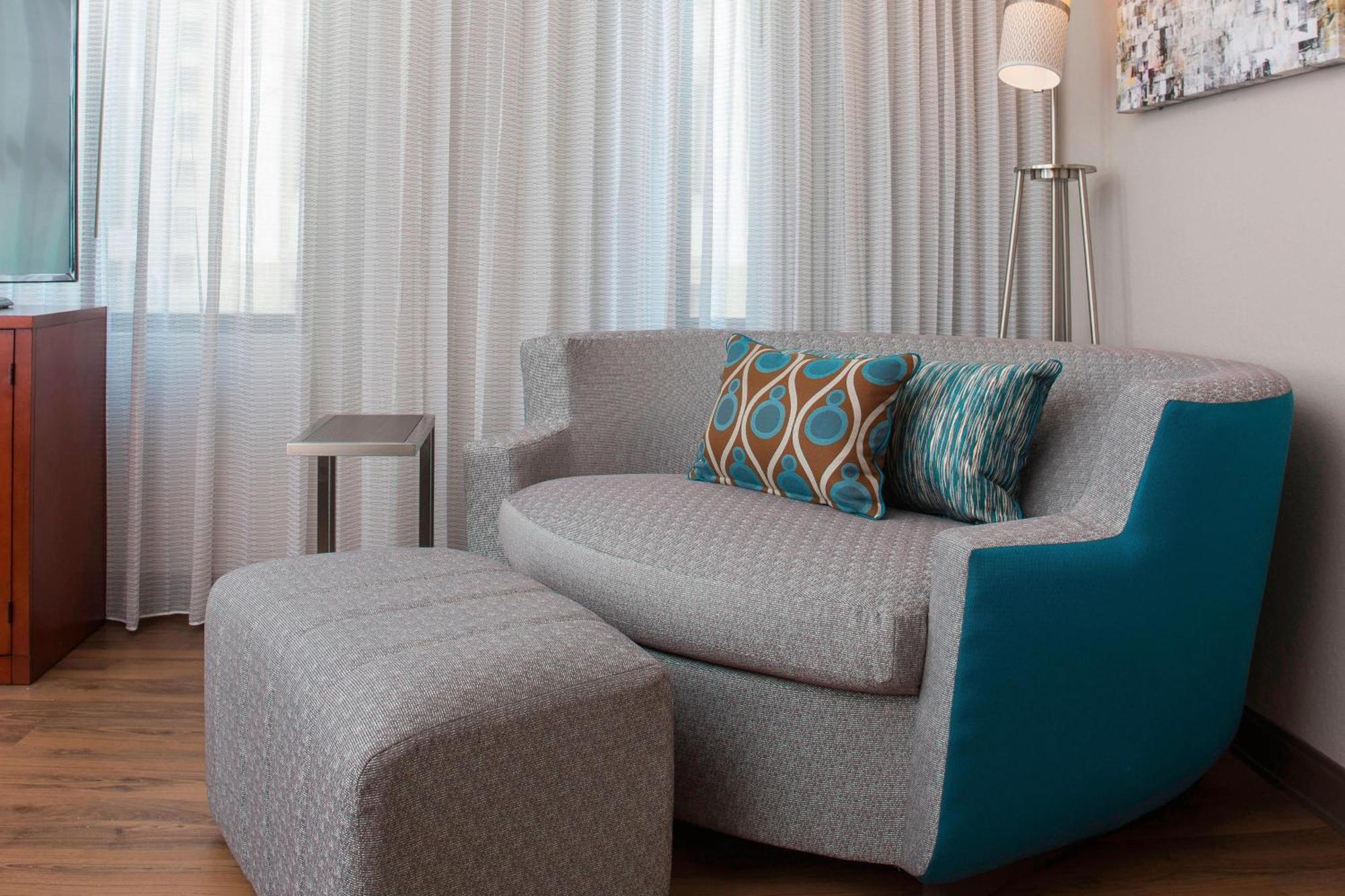 Courtyard By Marriott New Orleans Downtown Near The French Quarter Hotel Ngoại thất bức ảnh