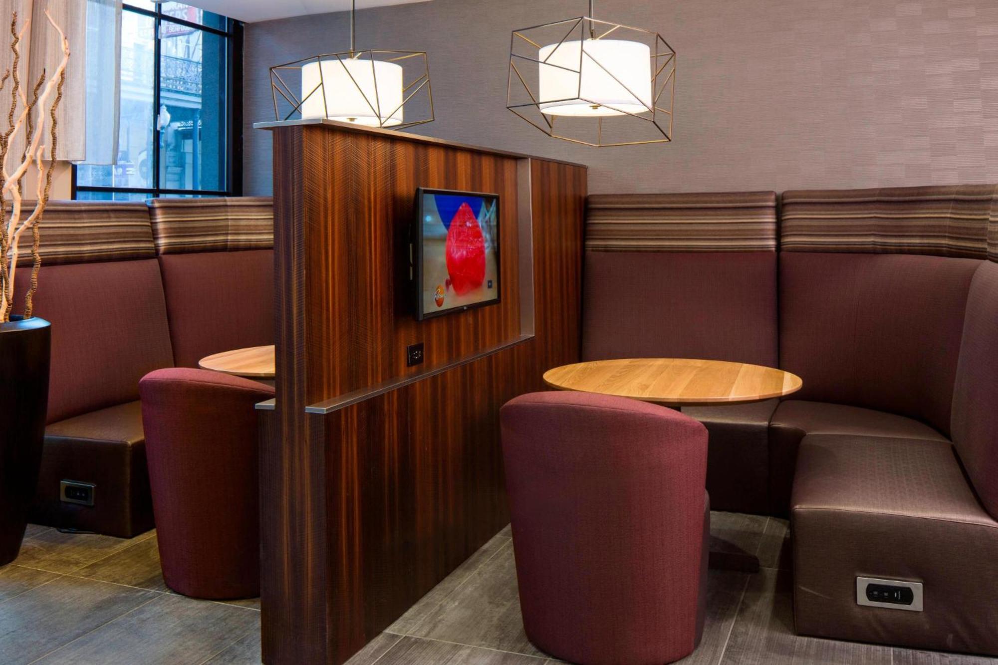 Courtyard By Marriott New Orleans Downtown Near The French Quarter Hotel Ngoại thất bức ảnh