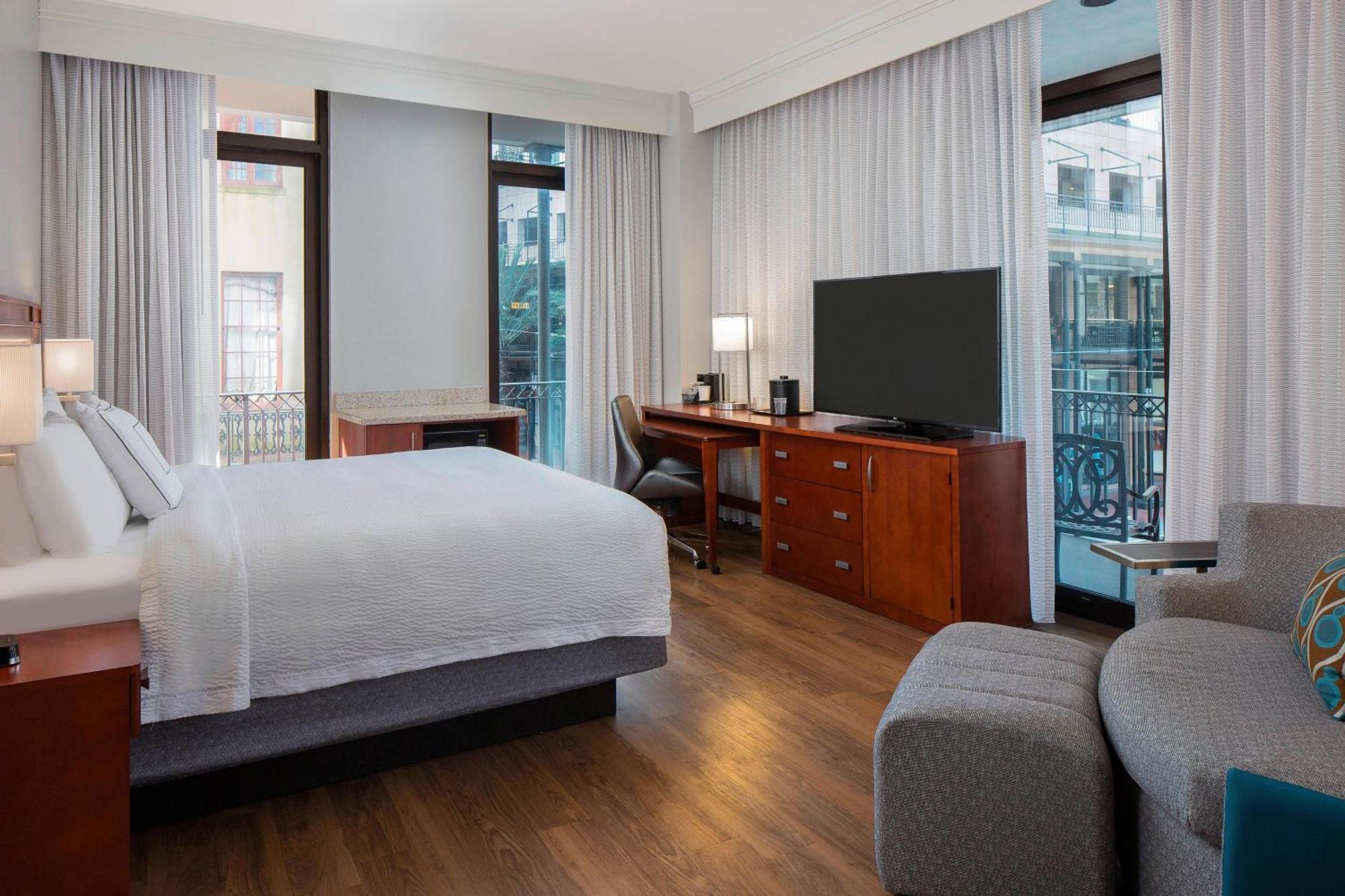 Courtyard By Marriott New Orleans Downtown Near The French Quarter Hotel Ngoại thất bức ảnh