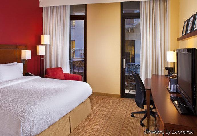 Courtyard By Marriott New Orleans Downtown Near The French Quarter Hotel Ngoại thất bức ảnh