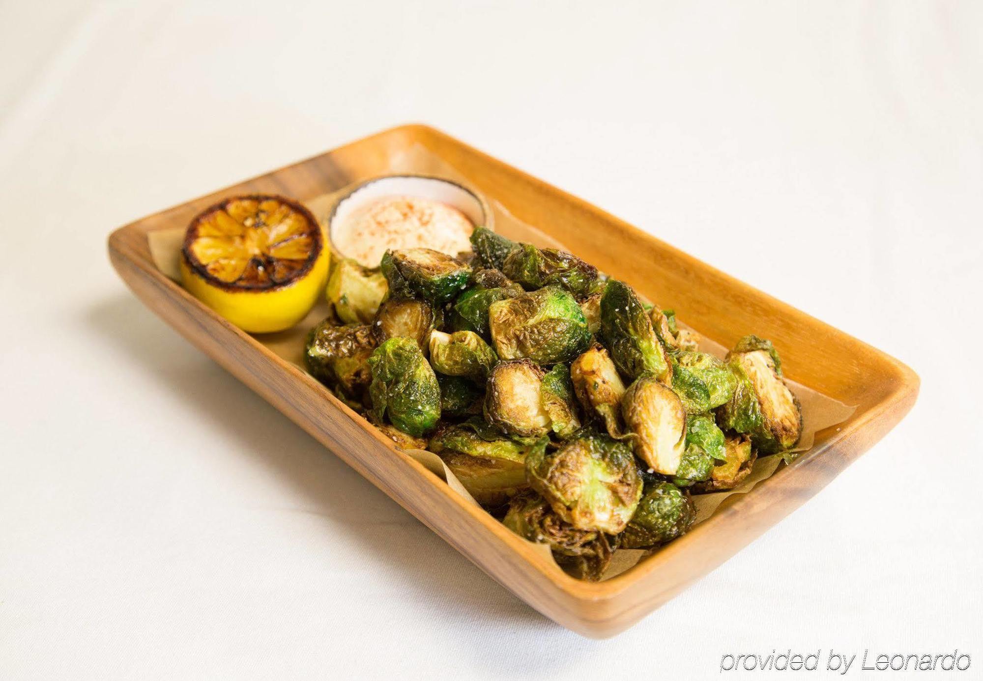 Courtyard By Marriott New Orleans Downtown Near The French Quarter Hotel Ngoại thất bức ảnh